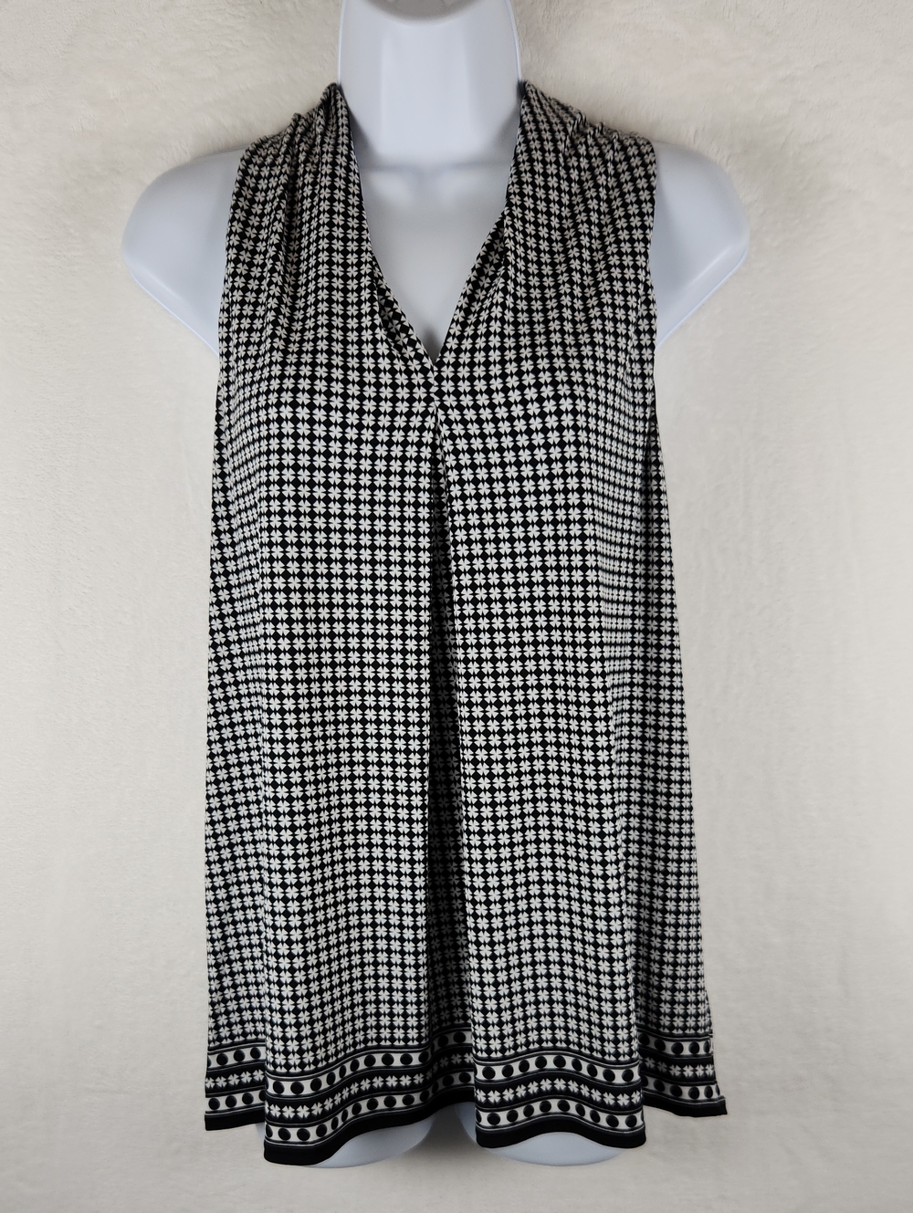 Max Studio Black & White Printed Scarf-Front Sleeveless Top Size M